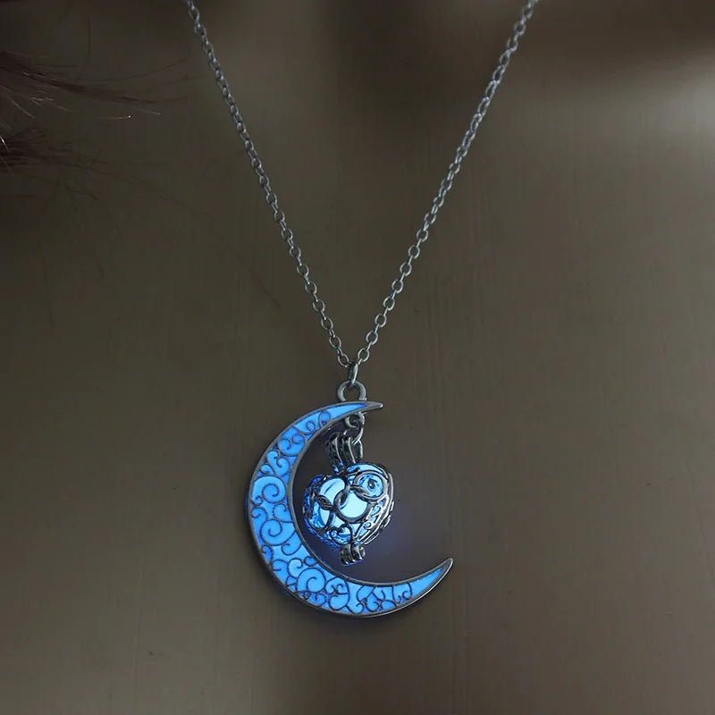 Moon Glowing Necklace - Necklace | Trendark