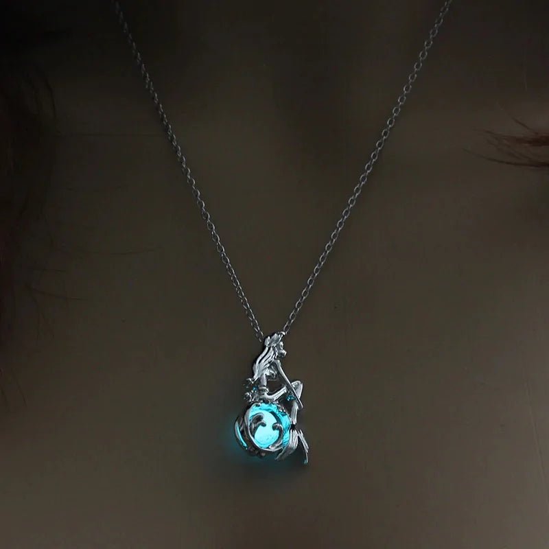 Moon Glowing Necklace - Necklace | Trendark