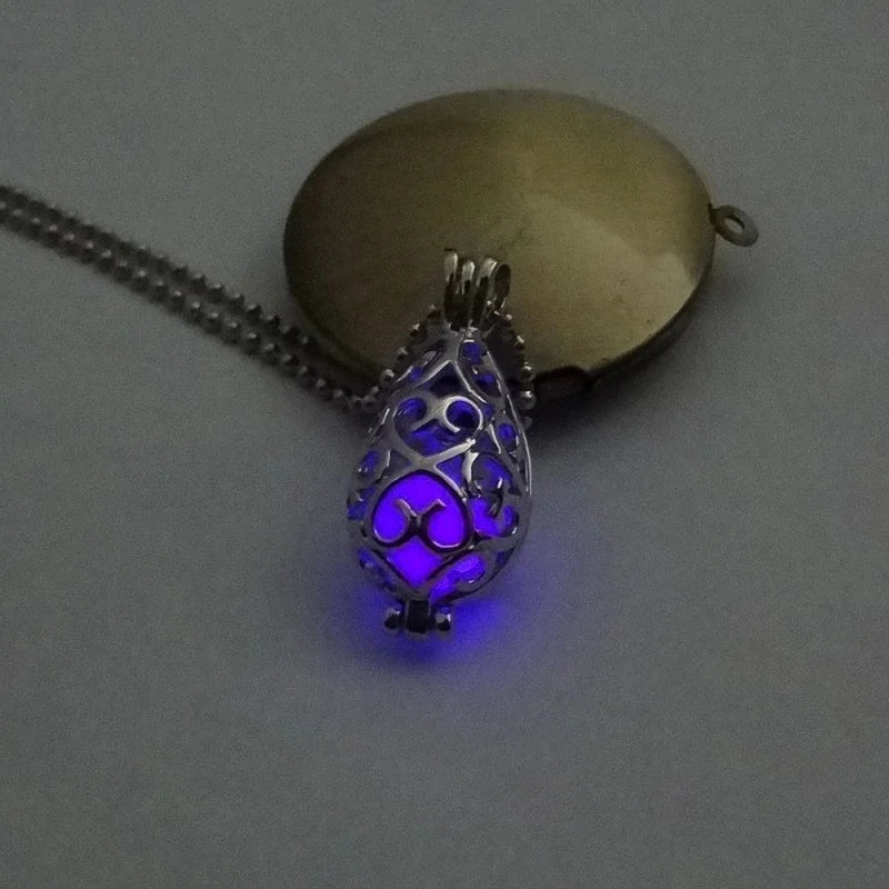 Moon Glowing Necklace - Necklace | Trendark