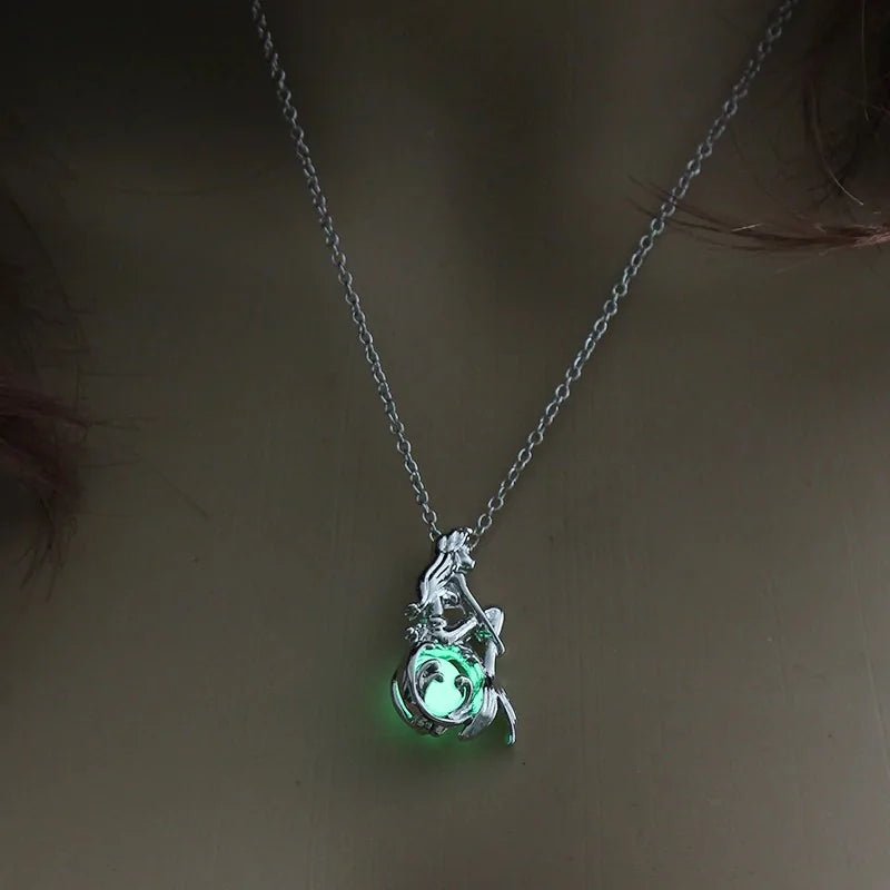 Moon Glowing Necklace - Necklace | Trendark
